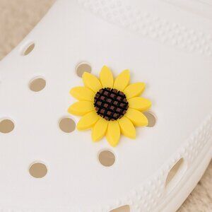 Sunflower Shoe Charm – Bright Yellow Flower Accessories for Crocs & Sandals